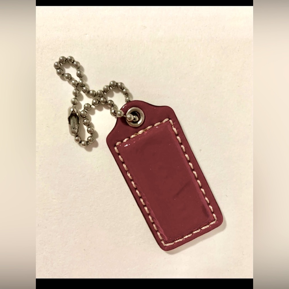 Coach tag